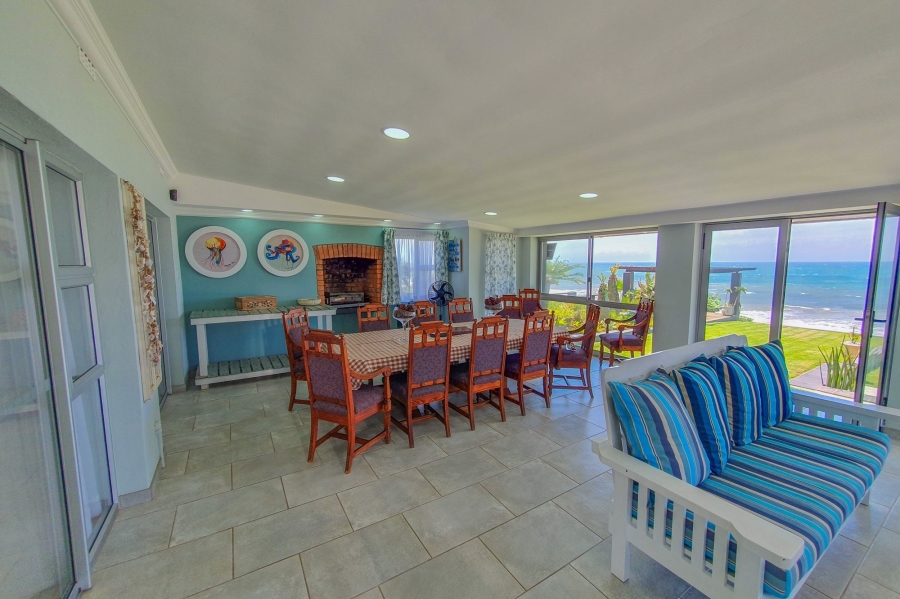 6 Bedroom Property for Sale in Port Edward KwaZulu-Natal