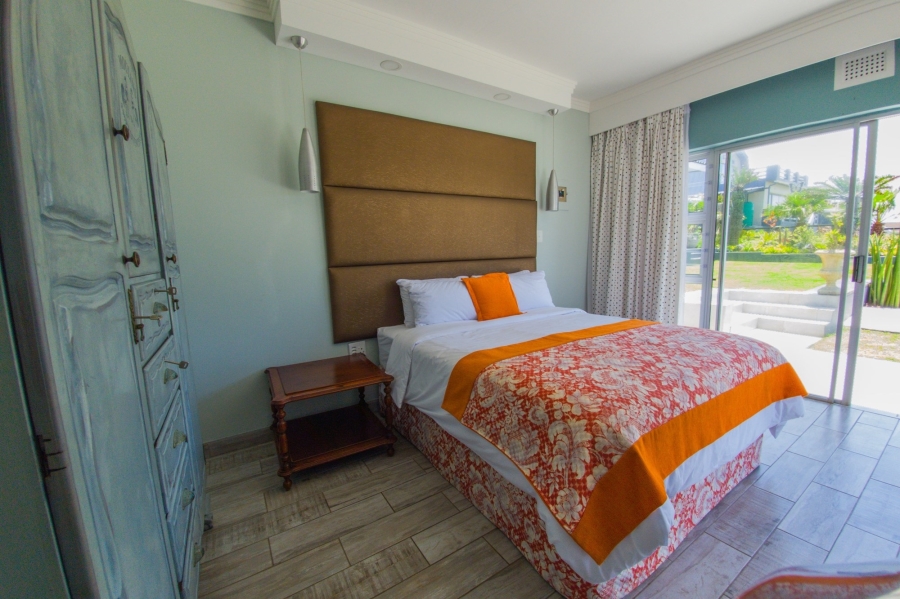 6 Bedroom Property for Sale in Port Edward KwaZulu-Natal