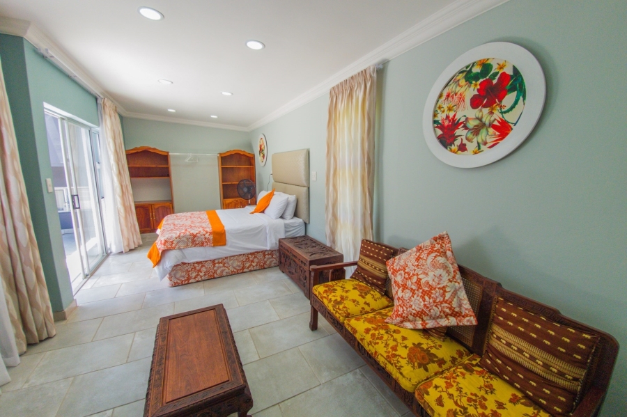 6 Bedroom Property for Sale in Port Edward KwaZulu-Natal