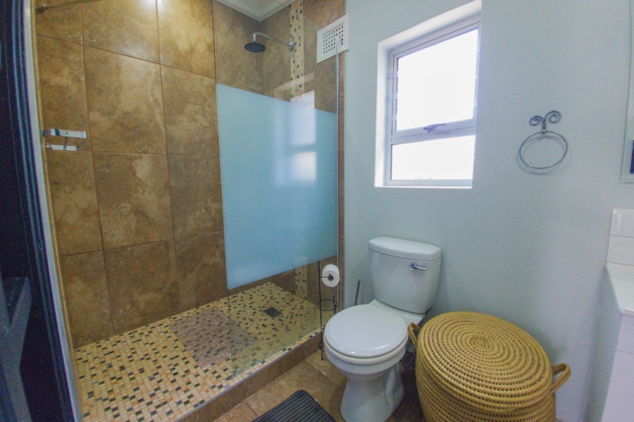6 Bedroom Property for Sale in Port Edward KwaZulu-Natal