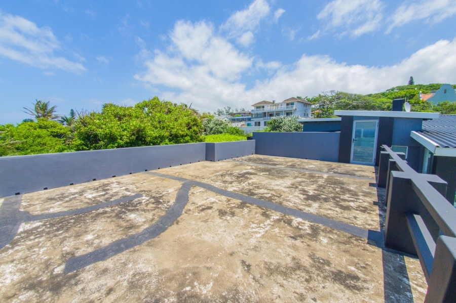 6 Bedroom Property for Sale in Port Edward KwaZulu-Natal