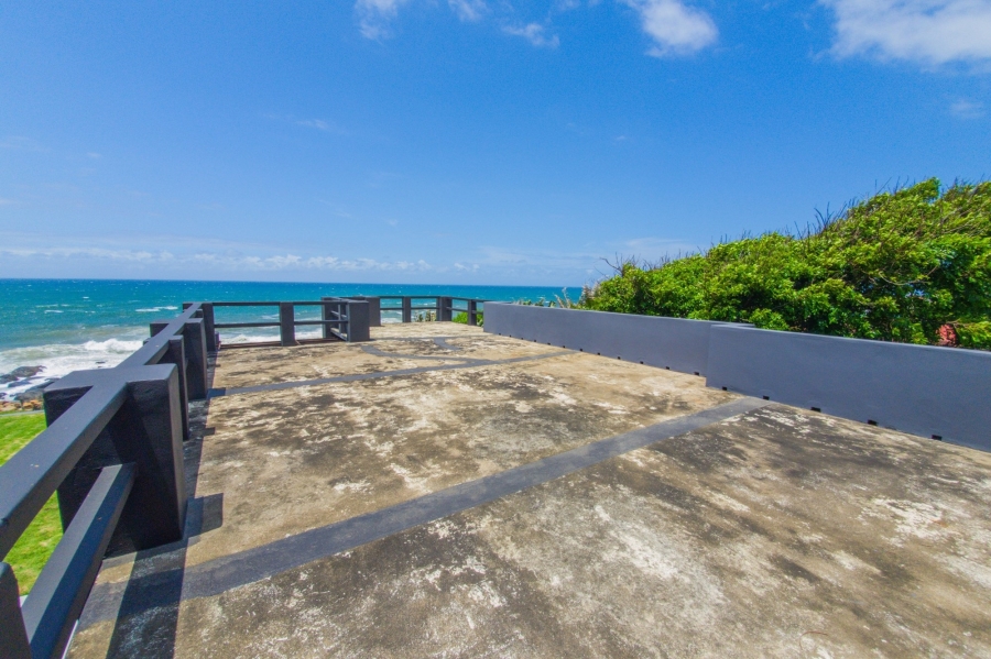 6 Bedroom Property for Sale in Port Edward KwaZulu-Natal