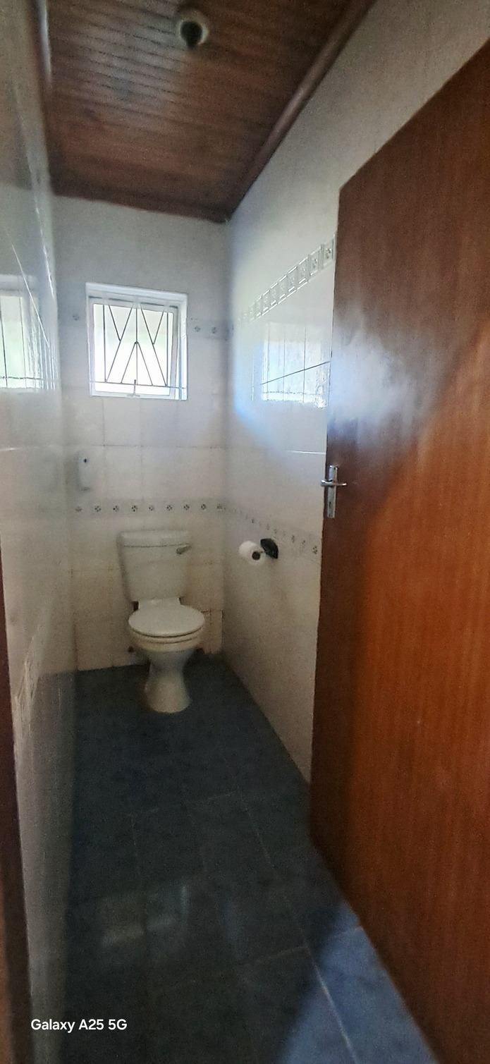 5 Bedroom Property for Sale in Clare Hills KwaZulu-Natal