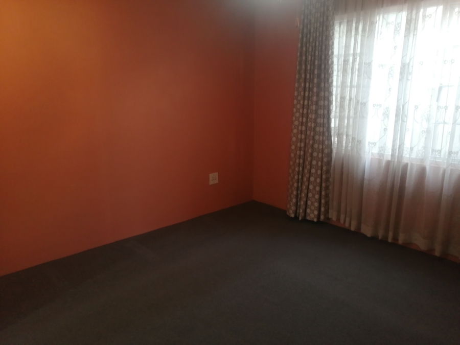 1 Bedroom Property for Sale in Manor Gardens KwaZulu-Natal