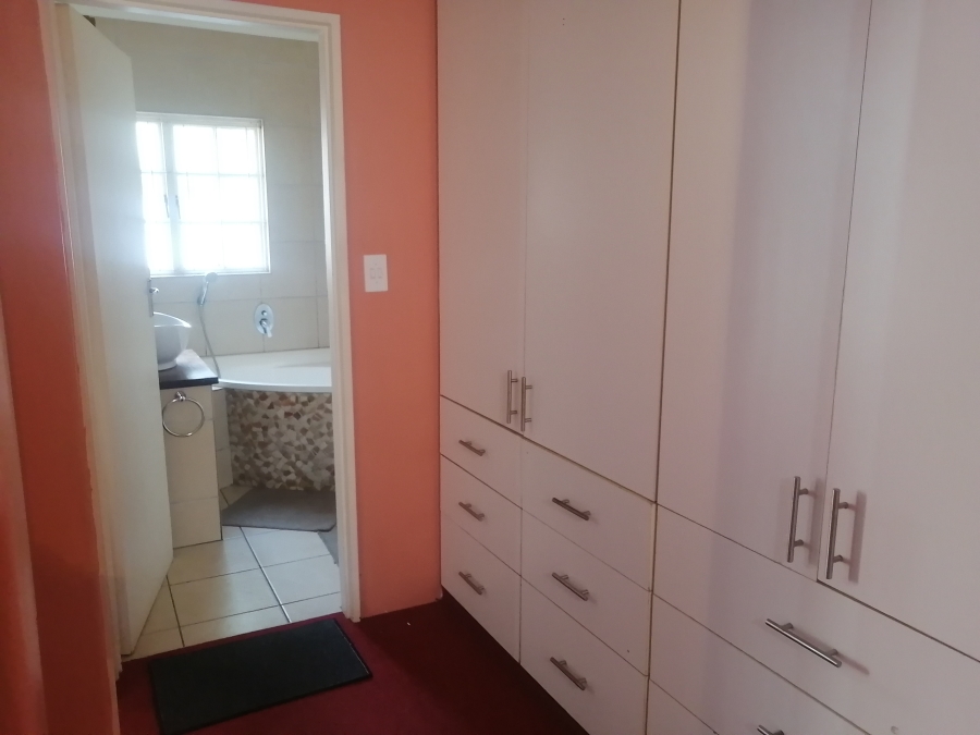 1 Bedroom Property for Sale in Manor Gardens KwaZulu-Natal