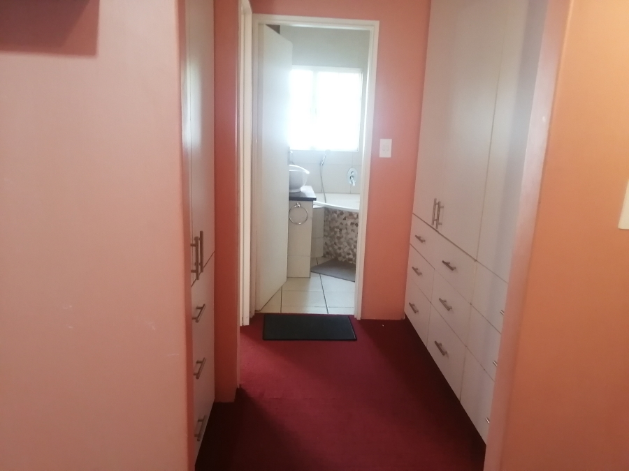1 Bedroom Property for Sale in Manor Gardens KwaZulu-Natal