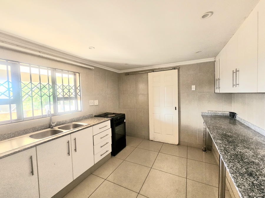 To Let 2 Bedroom Property for Rent in Montclair KwaZulu-Natal