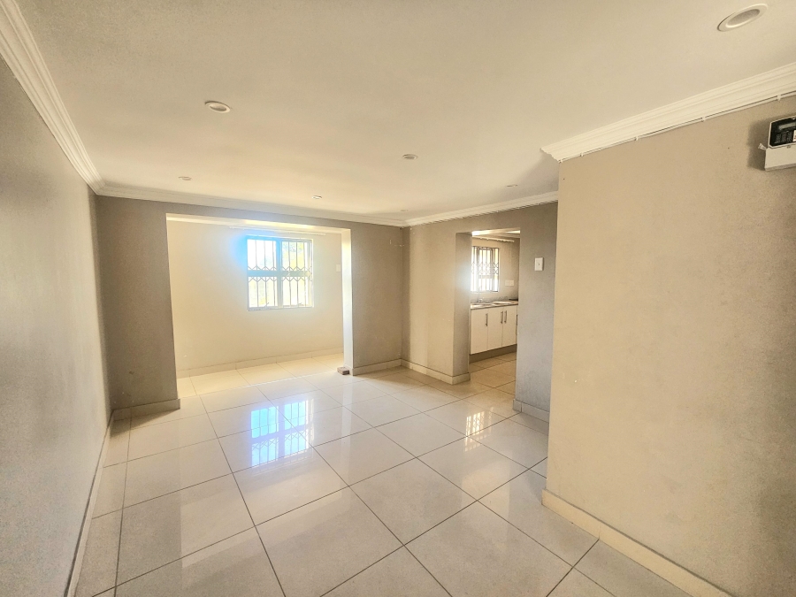 To Let 2 Bedroom Property for Rent in Montclair KwaZulu-Natal