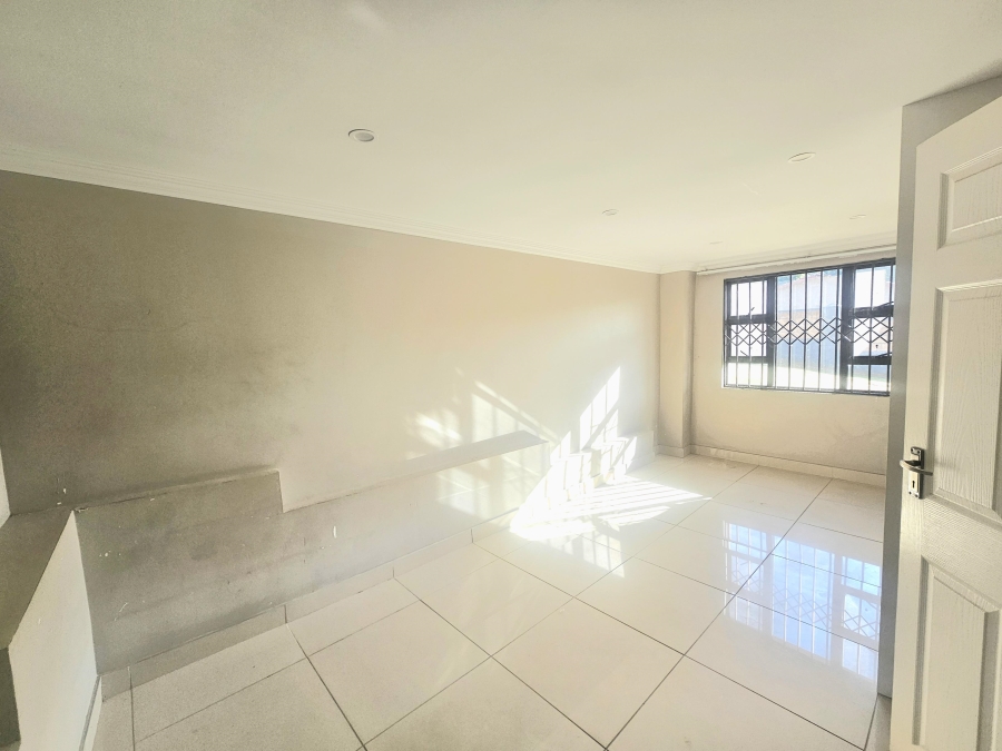 To Let 2 Bedroom Property for Rent in Montclair KwaZulu-Natal