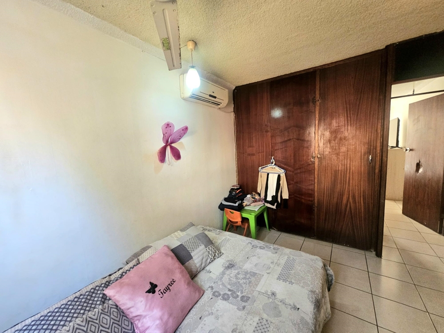 To Let 3 Bedroom Property for Rent in Montclair KwaZulu-Natal