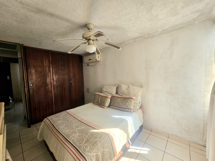 To Let 3 Bedroom Property for Rent in Montclair KwaZulu-Natal