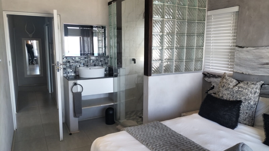 3 Bedroom Property for Sale in Shakas Rock KwaZulu-Natal
