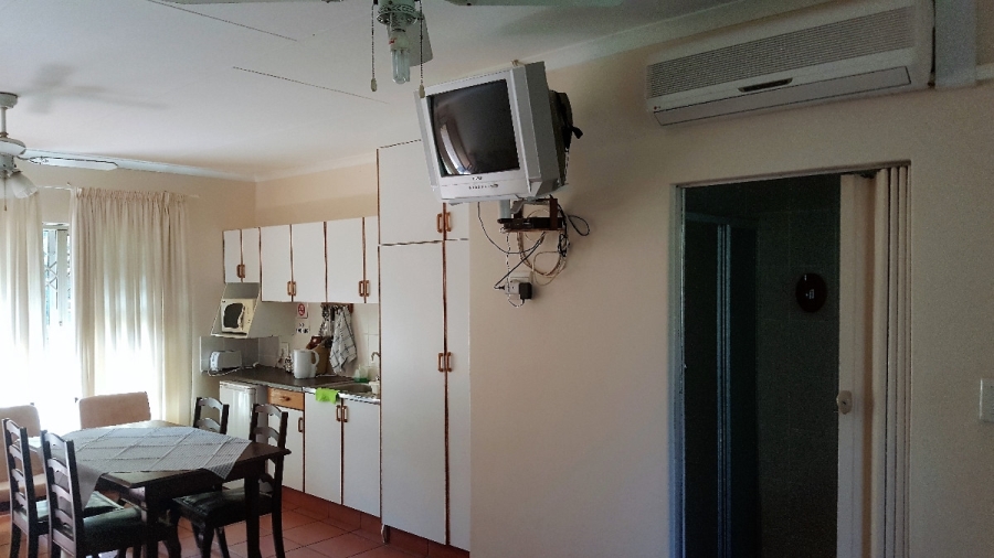 6 Bedroom Property for Sale in Meer En See KwaZulu-Natal