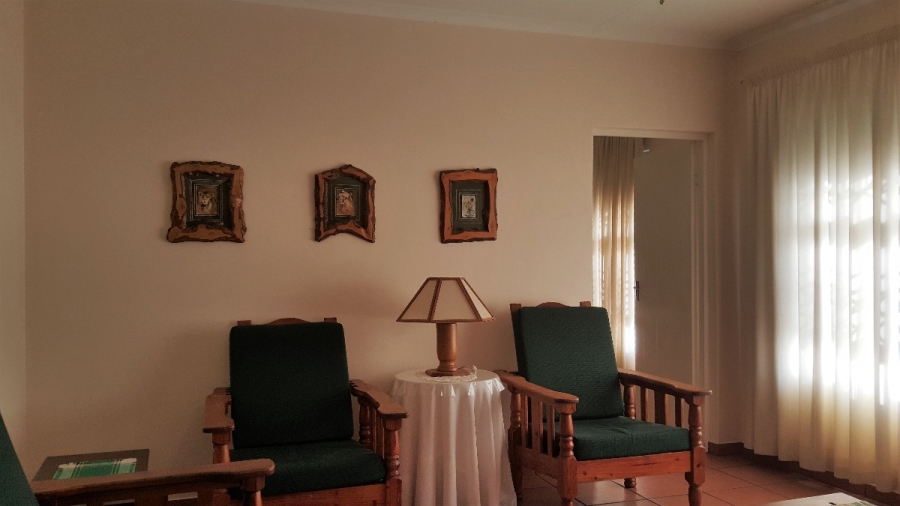 6 Bedroom Property for Sale in Meer En See KwaZulu-Natal