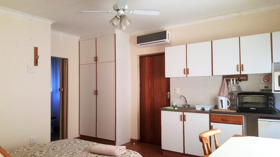 6 Bedroom Property for Sale in Meer En See KwaZulu-Natal