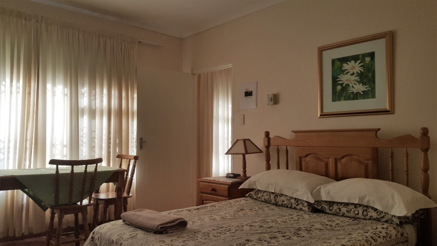 6 Bedroom Property for Sale in Meer En See KwaZulu-Natal