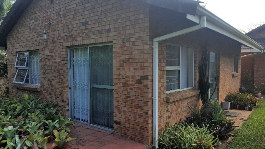 6 Bedroom Property for Sale in Meer En See KwaZulu-Natal