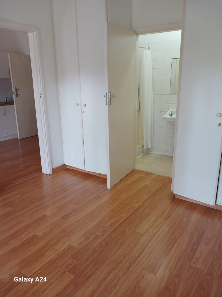 1 Bedroom Property for Sale in Glenwood KwaZulu-Natal