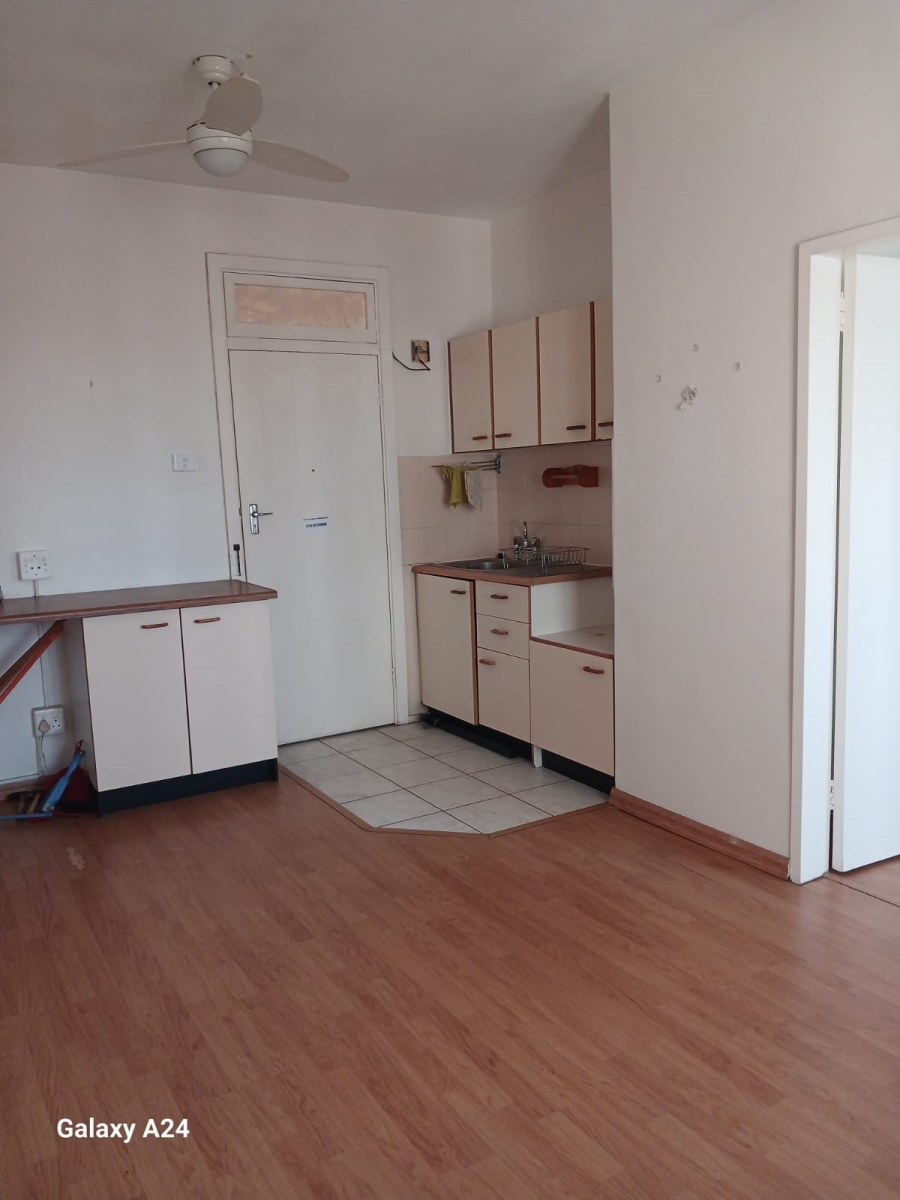 1 Bedroom Property for Sale in Glenwood KwaZulu-Natal