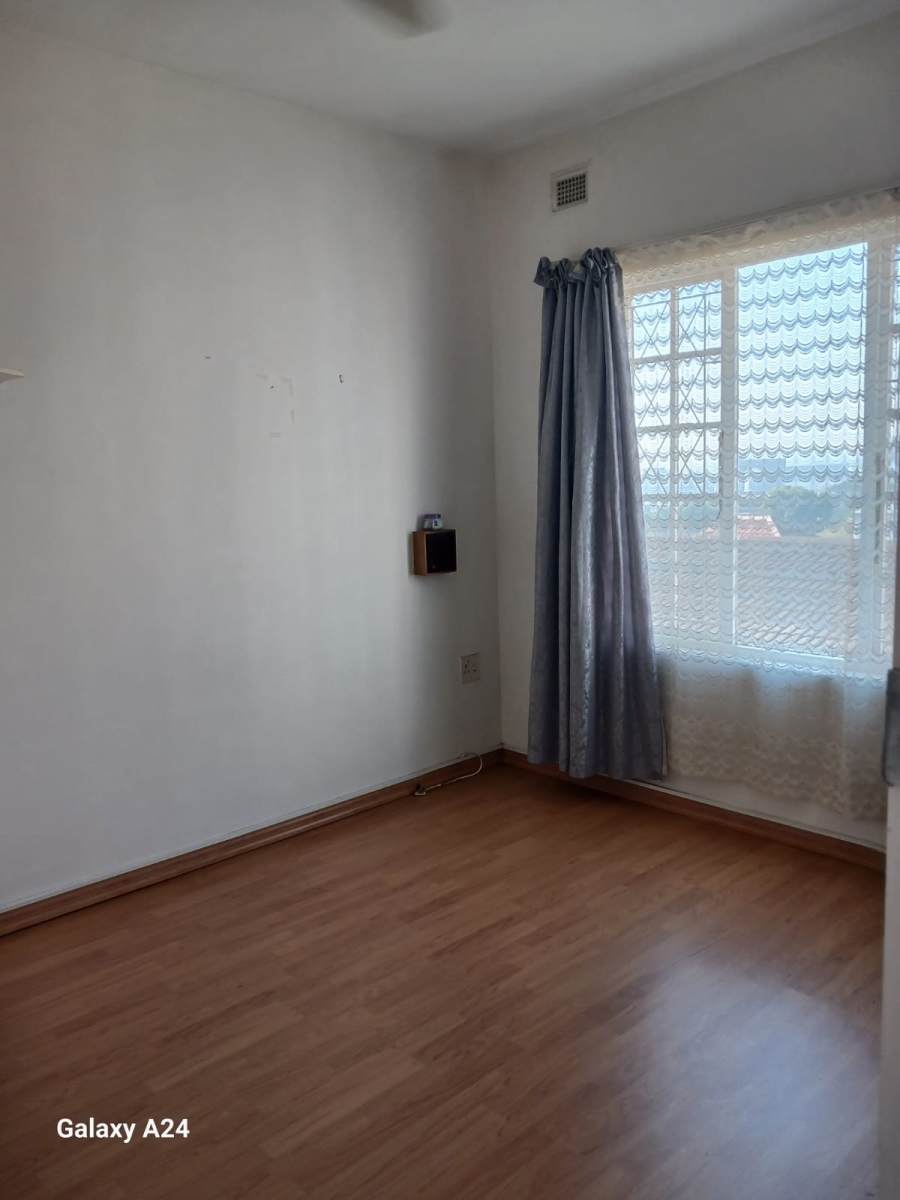 1 Bedroom Property for Sale in Glenwood KwaZulu-Natal