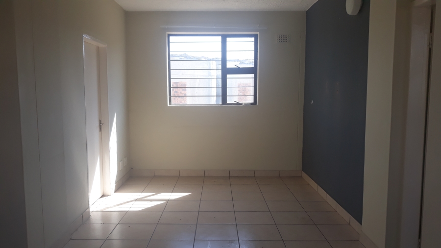 2 Bedroom Property for Sale in Madadeni J KwaZulu-Natal