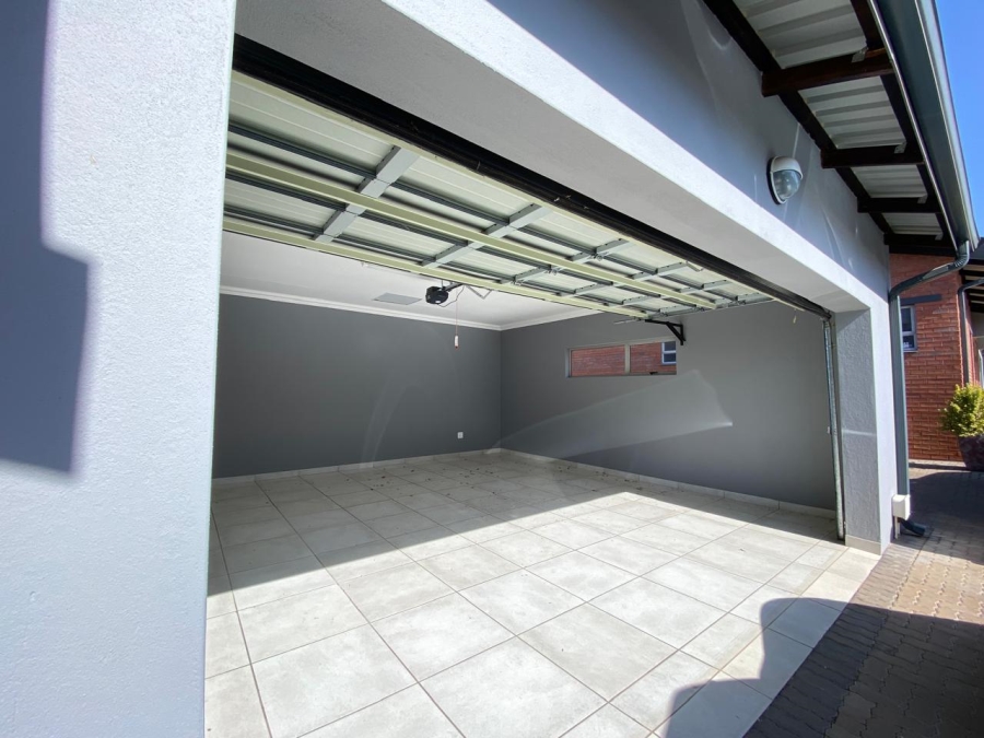 2 Bedroom Property for Sale in Aviary Hill KwaZulu-Natal