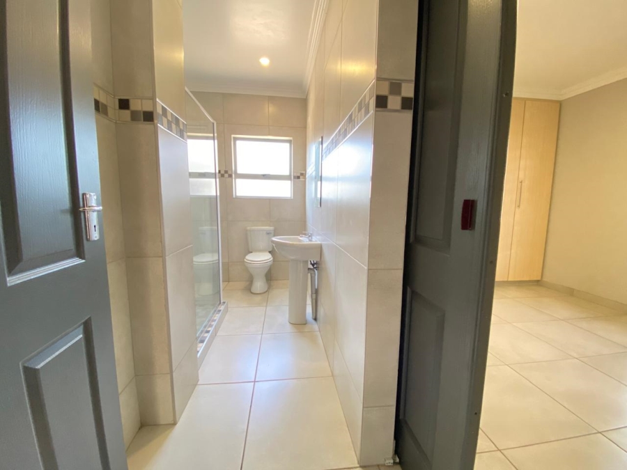 2 Bedroom Property for Sale in Aviary Hill KwaZulu-Natal