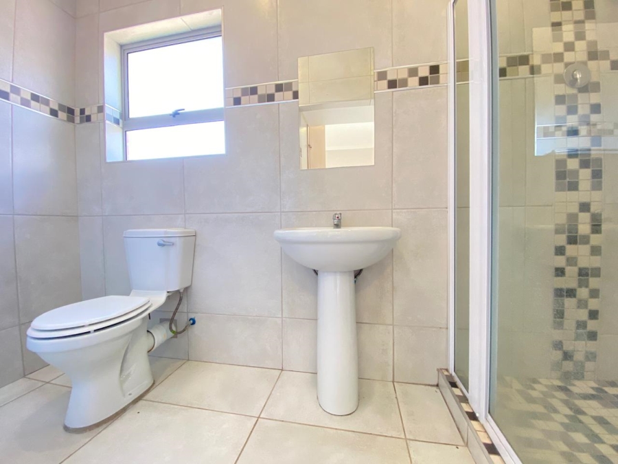 2 Bedroom Property for Sale in Aviary Hill KwaZulu-Natal