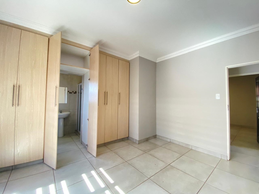 2 Bedroom Property for Sale in Aviary Hill KwaZulu-Natal