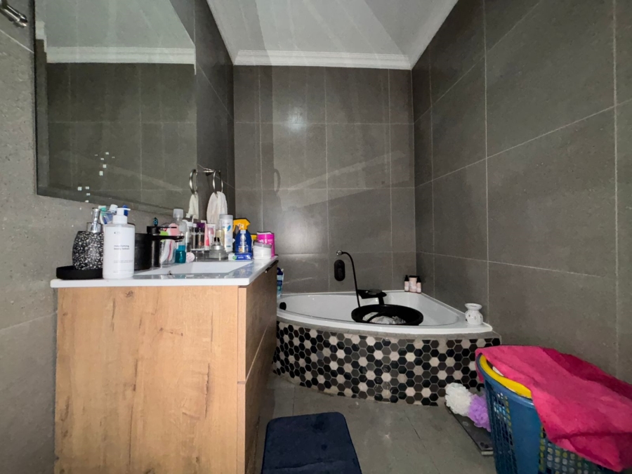 4 Bedroom Property for Sale in Westville Central KwaZulu-Natal