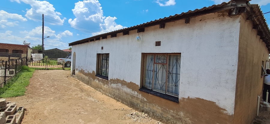 3 Bedroom Property for Sale in Madadeni L KwaZulu-Natal