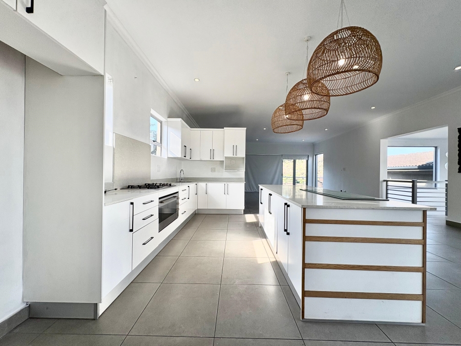 To Let 4 Bedroom Property for Rent in Ballito Central KwaZulu-Natal