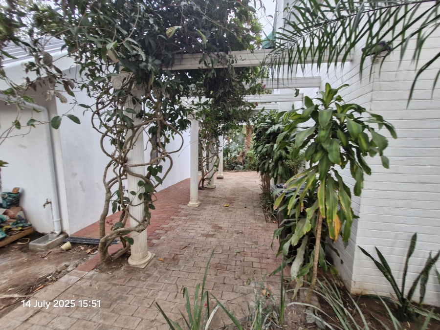 To Let 1 Bedroom Property for Rent in Cowies Hill KwaZulu-Natal