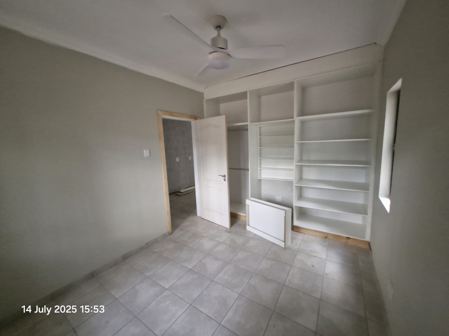 To Let 1 Bedroom Property for Rent in Cowies Hill KwaZulu-Natal