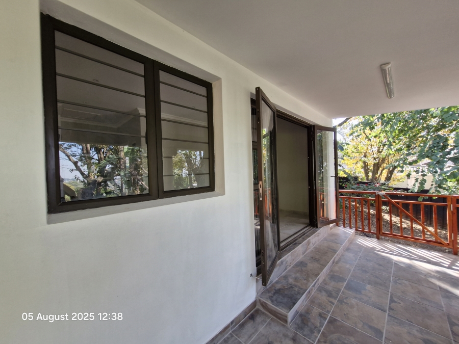 To Let 1 Bedroom Property for Rent in Cowies Hill KwaZulu-Natal