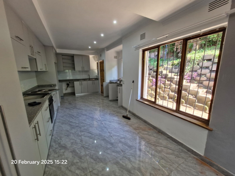 To Let 4 Bedroom Property for Rent in Chiltern Hills KwaZulu-Natal