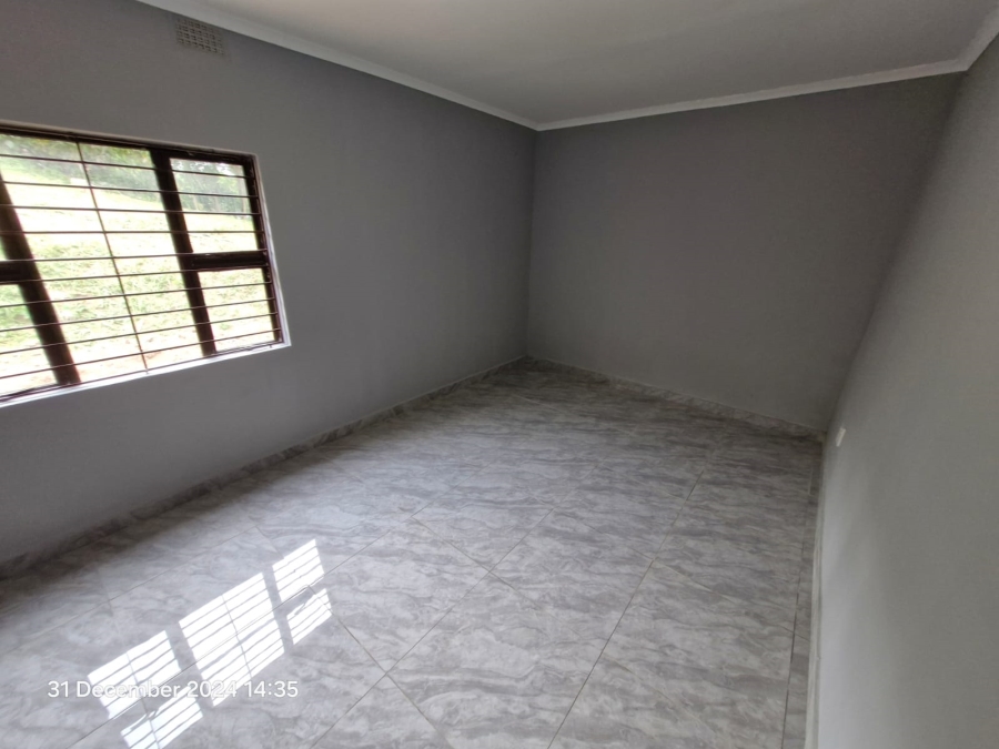 To Let 4 Bedroom Property for Rent in Chiltern Hills KwaZulu-Natal