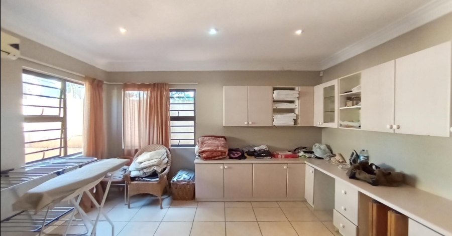 5 Bedroom Property for Sale in Prestondale KwaZulu-Natal