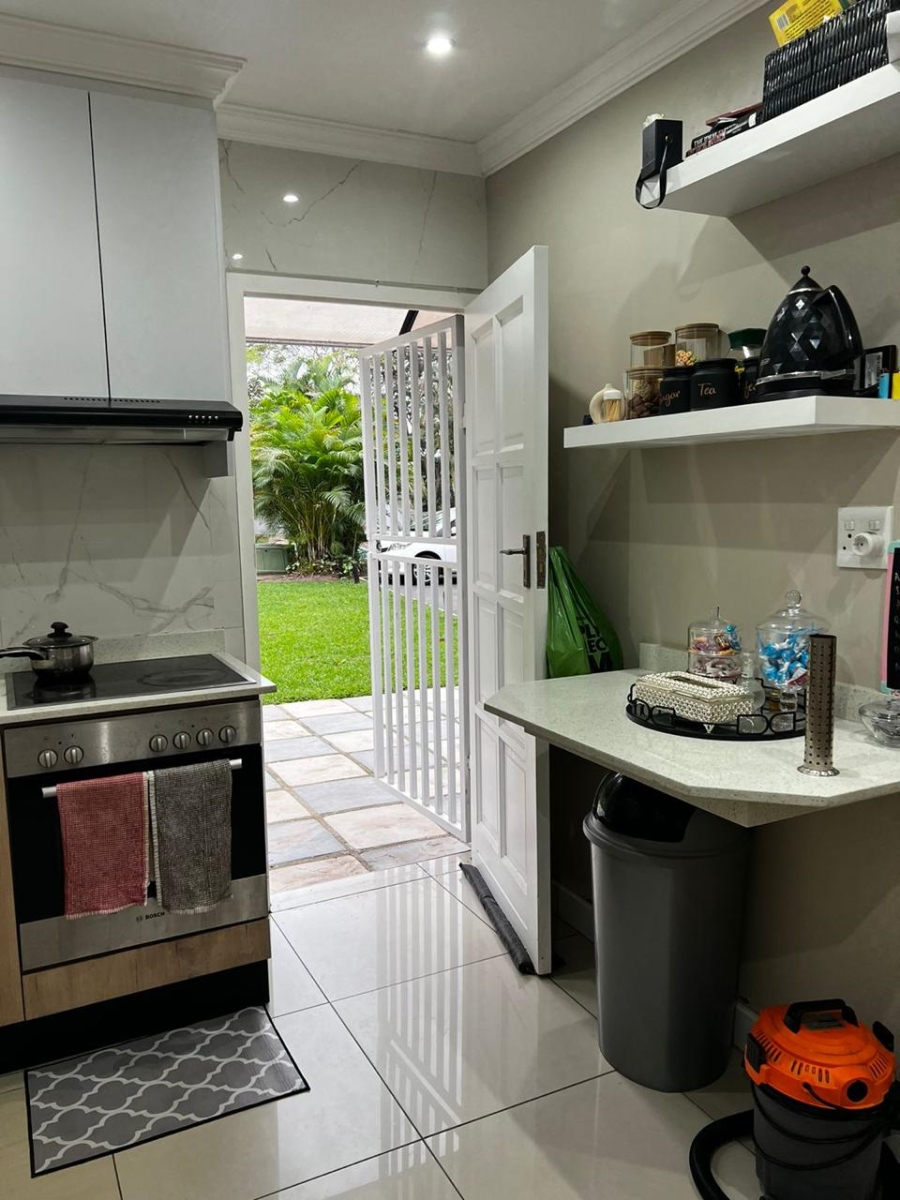 To Let 2 Bedroom Property for Rent in Dawncliffe KwaZulu-Natal