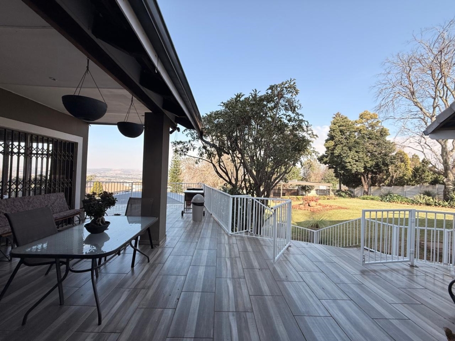 4 Bedroom Property for Sale in Signal Hill KwaZulu-Natal