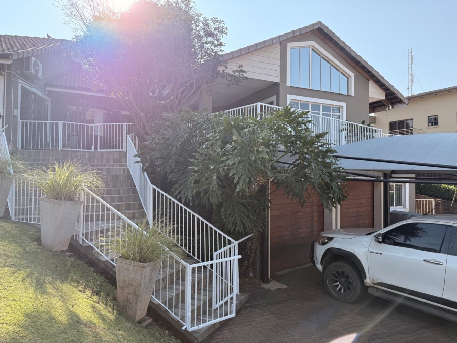 4 Bedroom Property for Sale in Signal Hill KwaZulu-Natal