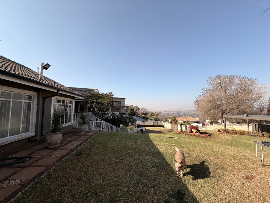 4 Bedroom Property for Sale in Signal Hill KwaZulu-Natal