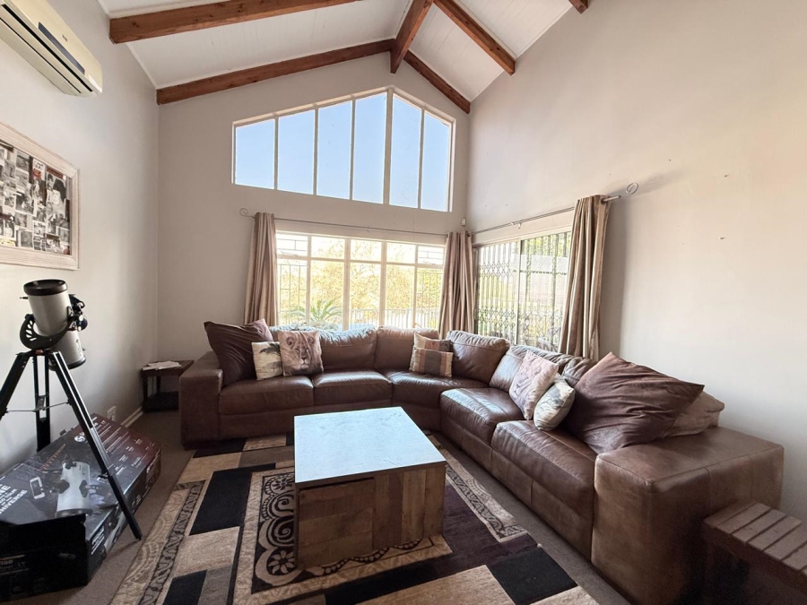 4 Bedroom Property for Sale in Signal Hill KwaZulu-Natal