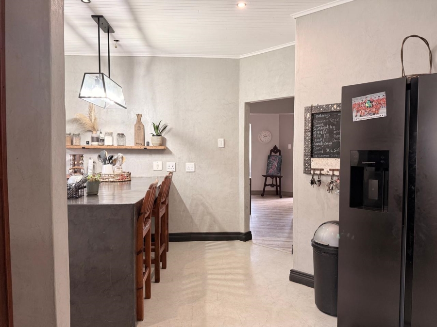 4 Bedroom Property for Sale in Signal Hill KwaZulu-Natal