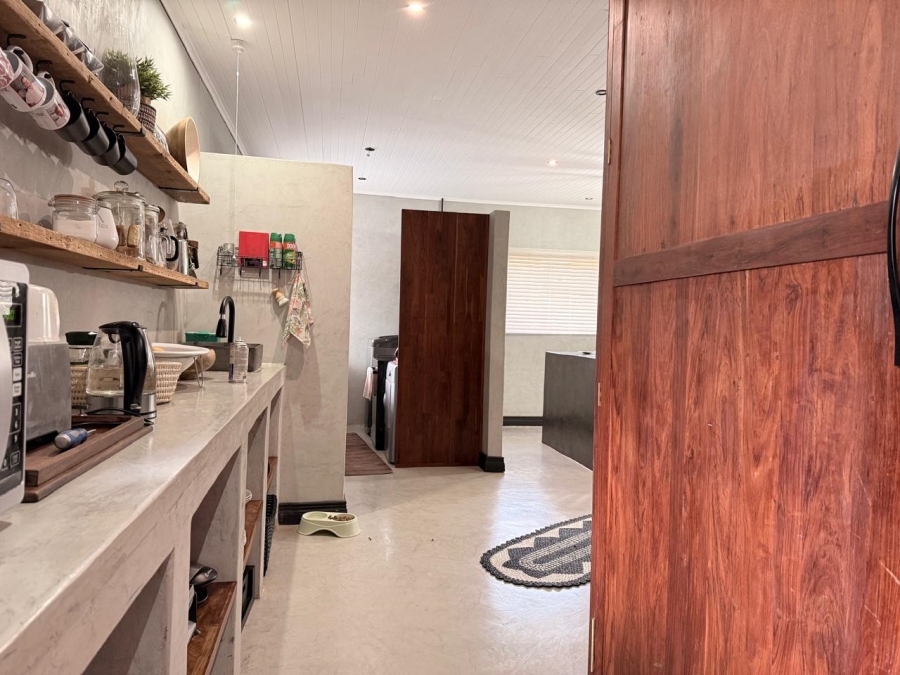 4 Bedroom Property for Sale in Signal Hill KwaZulu-Natal
