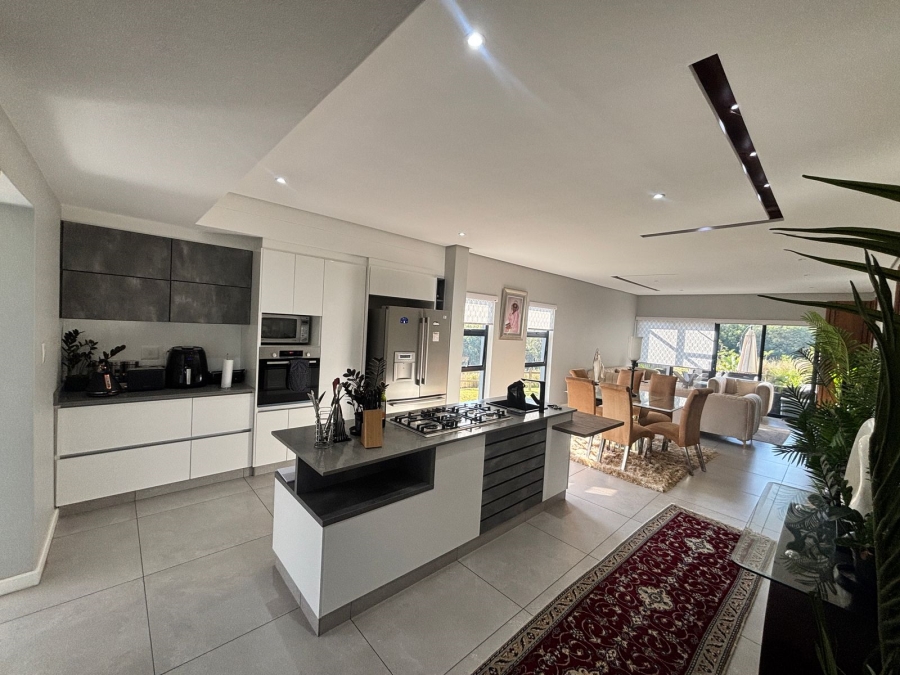 To Let 3 Bedroom Property for Rent in Palm Lakes Estate KwaZulu-Natal