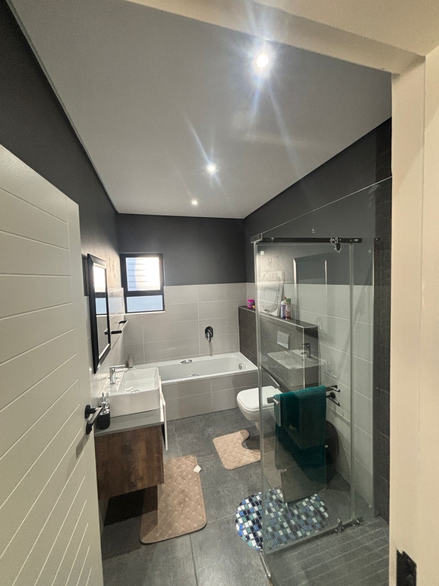 To Let 3 Bedroom Property for Rent in Palm Lakes Estate KwaZulu-Natal
