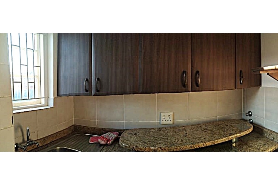 To Let 3 Bedroom Property for Rent in Essenwood KwaZulu-Natal