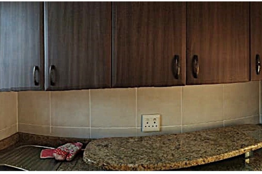 To Let 3 Bedroom Property for Rent in Essenwood KwaZulu-Natal