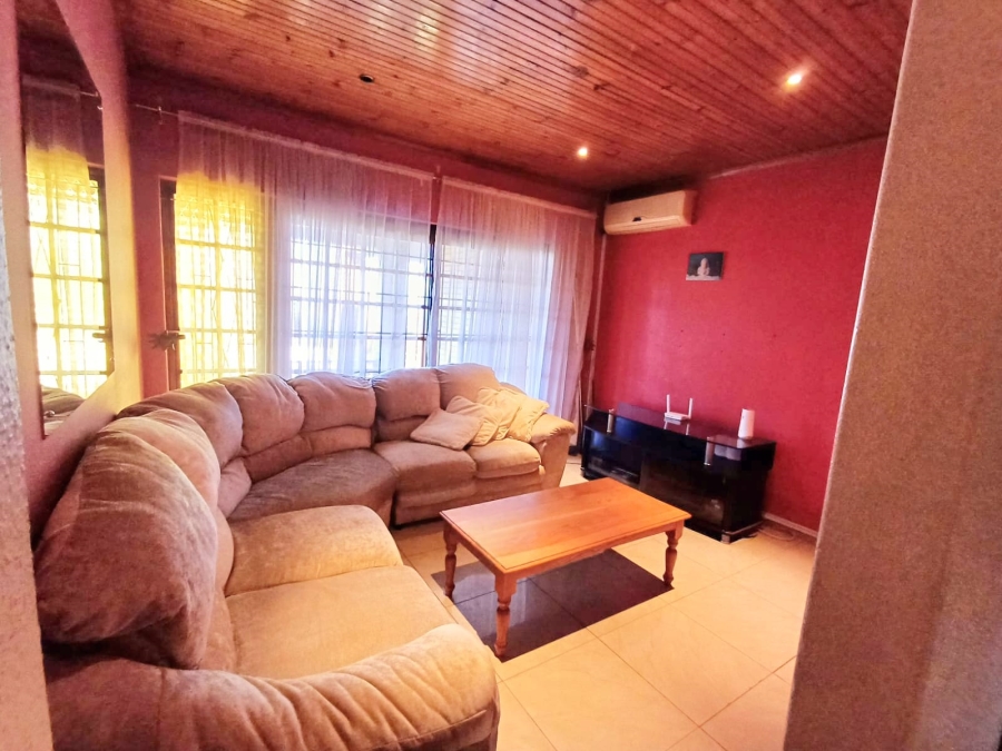 3 Bedroom Property for Sale in High Ridge KwaZulu-Natal